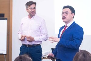 Mejorar la capacidad de persuasión y liderazgo gracias al curso de oratoria Madrid de Fernando Miralles